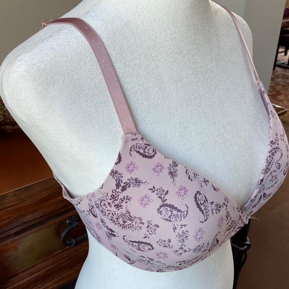 Jessica Simpson Lightly Padded Bras 2 for 1. Purple and Paisley. Both 34C - Picture 4 of 13